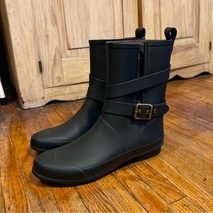 Burberry Black Rubber Boots With Straps And Tags (Women’s Size 10)